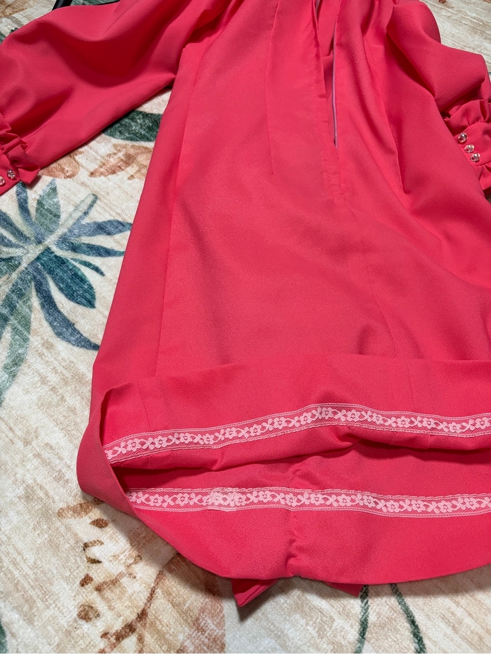 60’s Vintage Handmade Coral Ruffle-Front Long Sleeve Dress - Picture 7 of 11